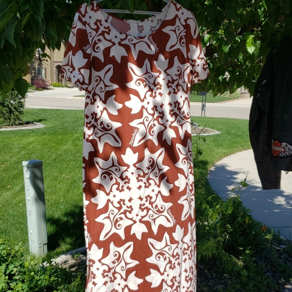 Manuhealii dress